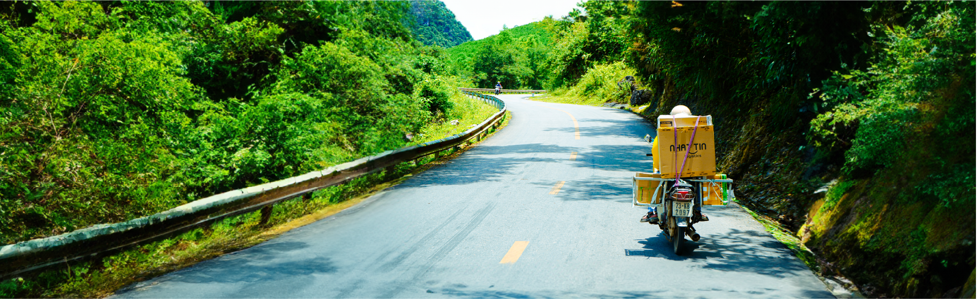Banner Nhất Tín Logistics